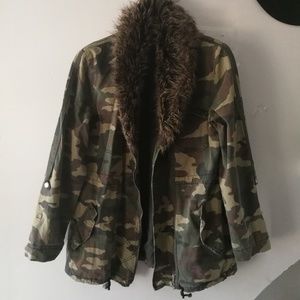 Urban Outfitters Camouflage jacket( ecote, )